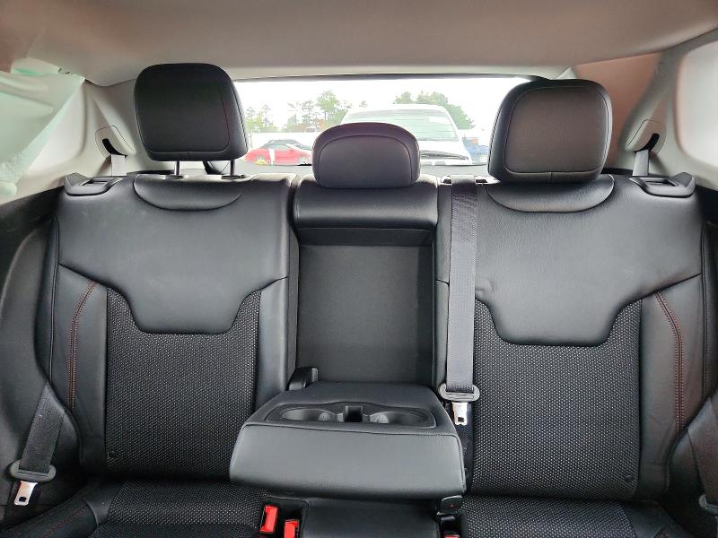 67450836 :رقم المزاد ، 3C4NJDDB0HT667879 vin ، 2017 Jeep Compass مزاد بيع