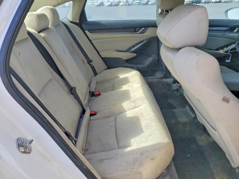 Продажа на аукционе авто 2018 Honda Accord, vin: 1HGCV1F17JA114272, номер лота: 70781666