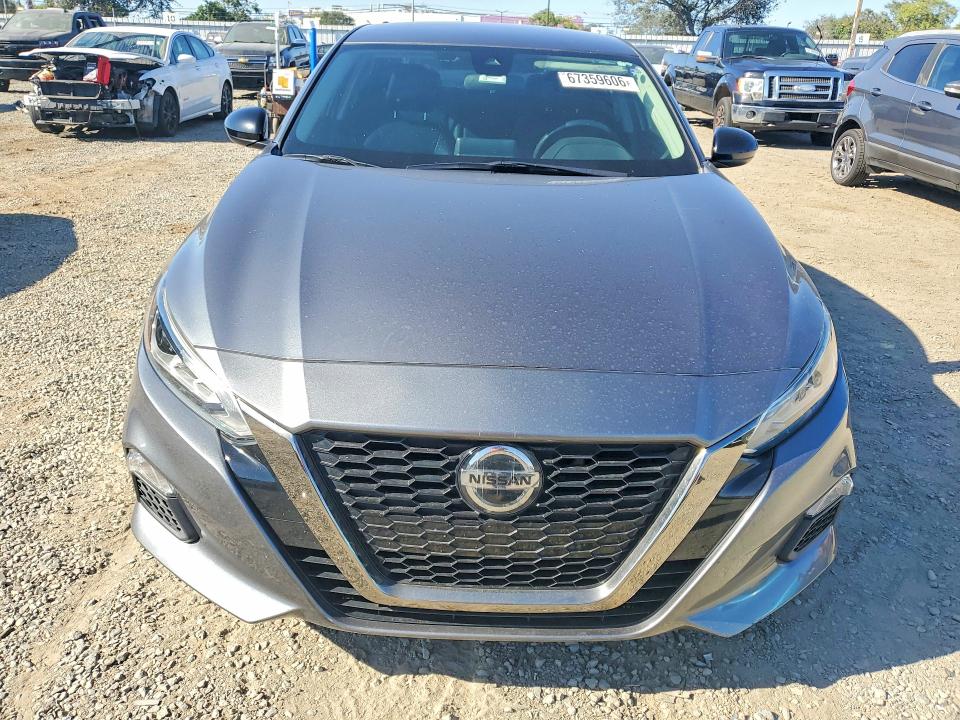 Auction sale of the 2021 Nissan Altima, vin: 1N4BL4CV4MN330561, lot number: 67359606