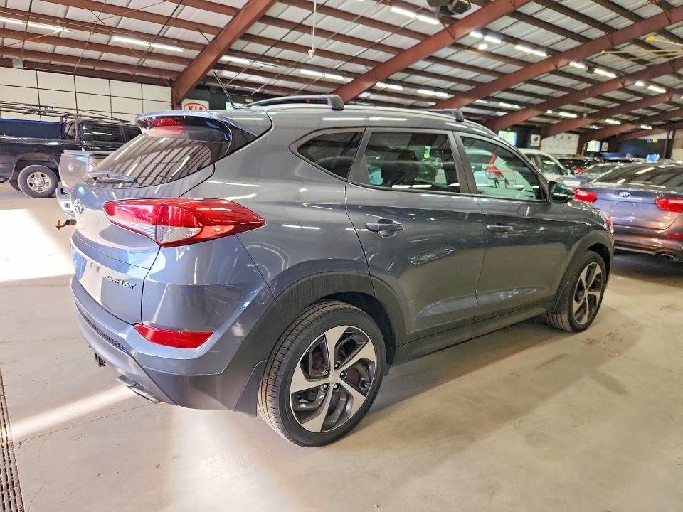Продаж на аукціоні авто 2016 Hyundai Tucson, vin: KM8J33A25GU111171, номер лоту: 70507546