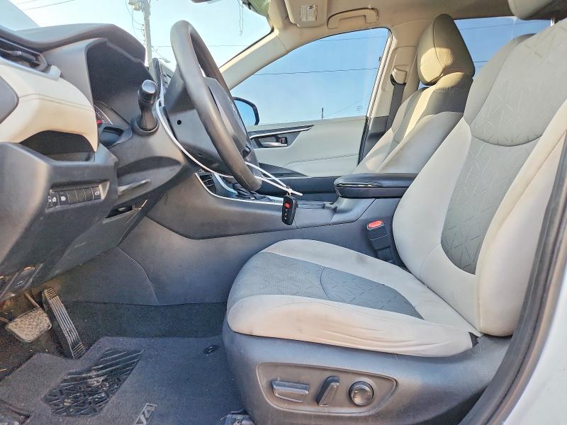 70823436 :رقم المزاد ، 2T3W1RFV8MC156272 vin ، 2021 Toyota Rav4 مزاد بيع