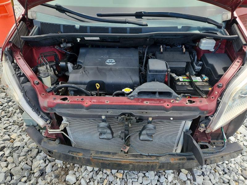 69997756 :رقم المزاد ، 5TDKK3DC1DS389954 vin ، 2013 Toyota Sienna مزاد بيع