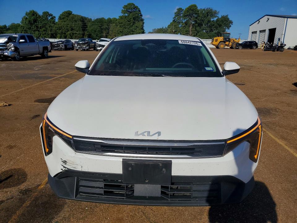 2025 Kia K4 მანქანა იყიდება აუქციონზე, vin: 3KPFT4DE1SE084077, აუქციონის ნომერი: 68842726