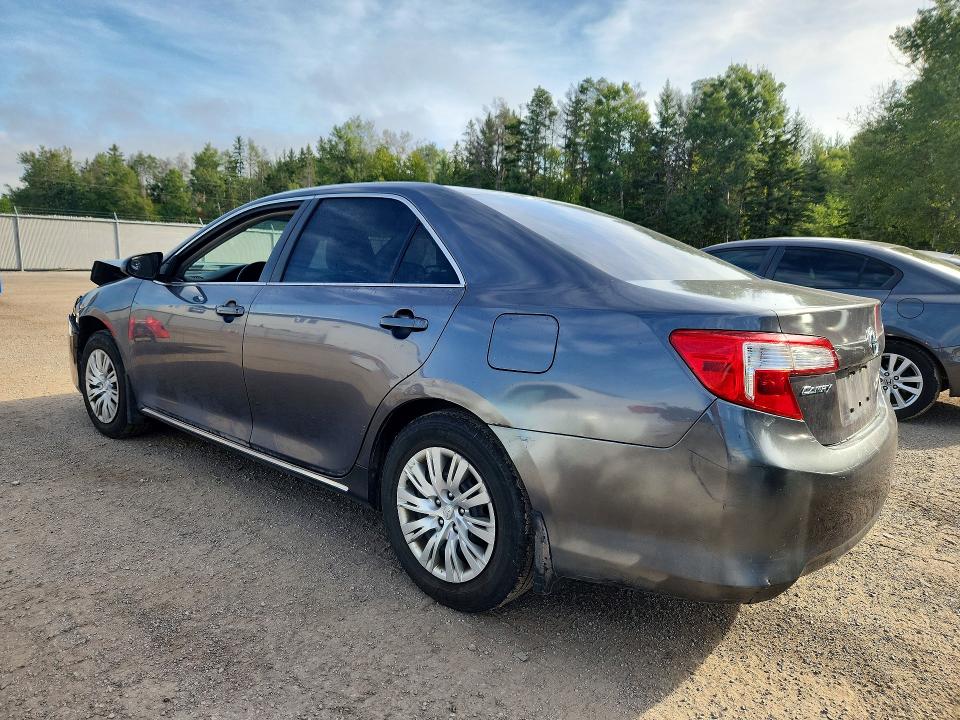 67455736 :رقم المزاد ، 4T1BF1FKXEU307502 vin ، 2014 Toyota Camry مزاد بيع