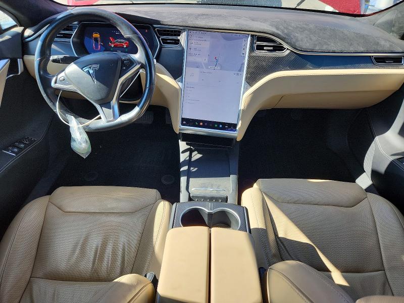 67878566 :رقم المزاد ، 5YJSA1E21HF178857 vin ، 2017 Tesla Model S مزاد بيع