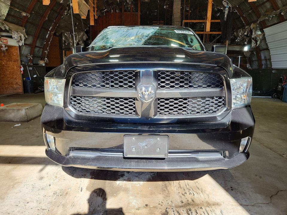 67990496 :رقم المزاد ، 1C6RR7FT8HS711136 vin ، 2017 Ram 1500 مزاد بيع
