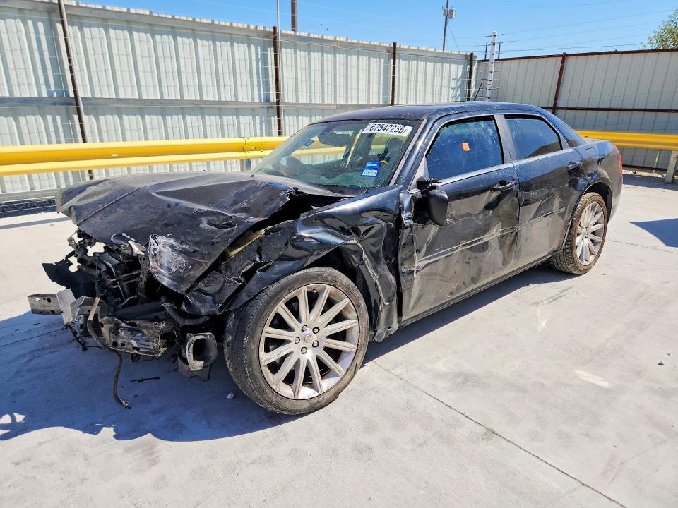 2008 Chrysler 300c მანქანა იყიდება აუქციონზე, vin: 2C3LA63H38H305986, აუქციონის ნომერი: 67542236