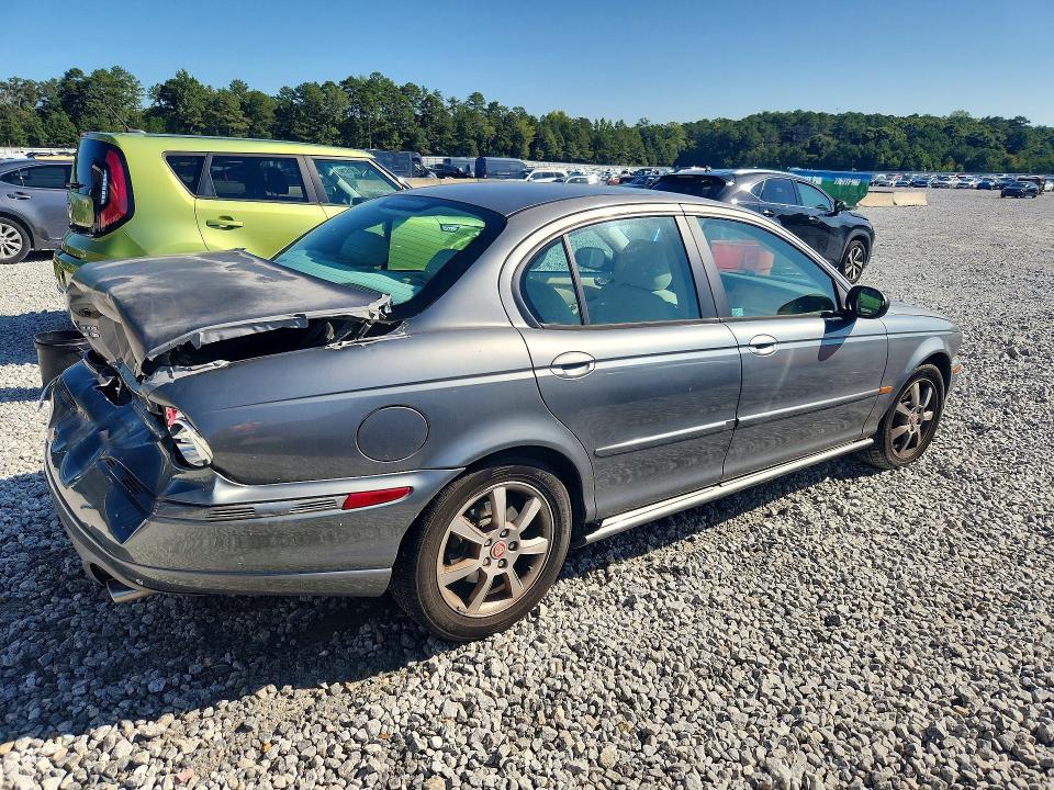2004 Jaguar X-type მანქანა იყიდება აუქციონზე, vin: SAJEB52D04XD94680, აუქციონის ნომერი: 66990926