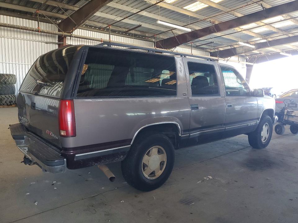 1997 Gmc Suburban მანქანა იყიდება აუქციონზე, vin: 1GKFK16RXVJ713509, აუქციონის ნომერი: 70508566