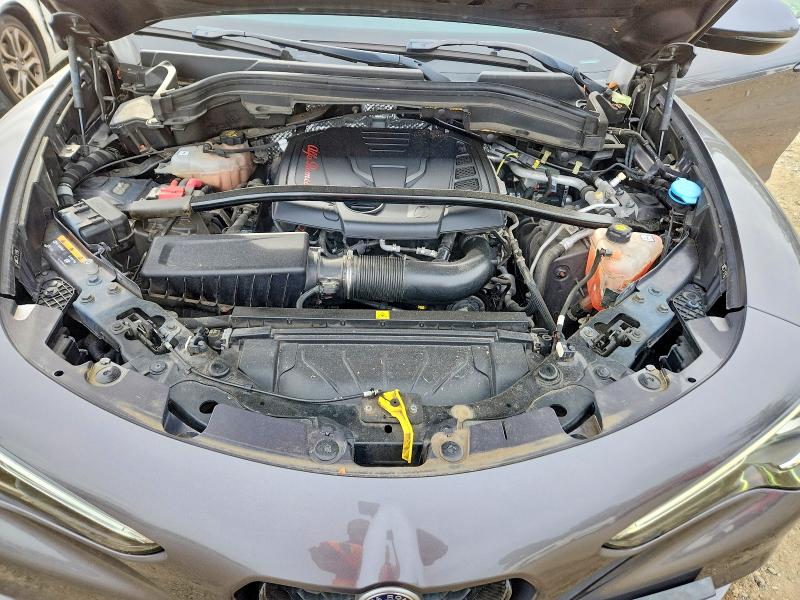 69217826 :رقم المزاد ، ZASPAKBN7K7C52653 vin ، 2019 Alfa Romeo Stelvio مزاد بيع