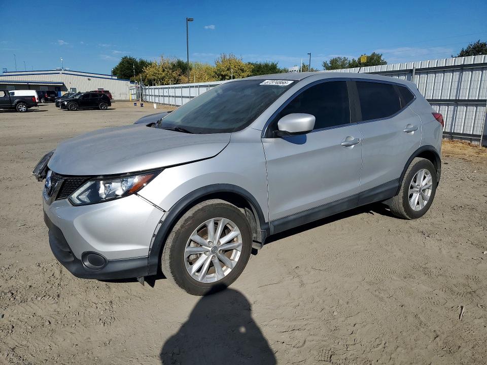 67374866 :رقم المزاد ، JN1BJ1CP1HW034299 vin ، 2017 Nissan Rogue Sport مزاد بيع