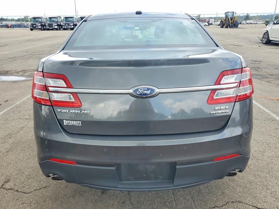 Продаж на аукціоні авто 2018 Ford Taurus, vin: 1FAHP2E8XJG115499, номер лоту: 68048296