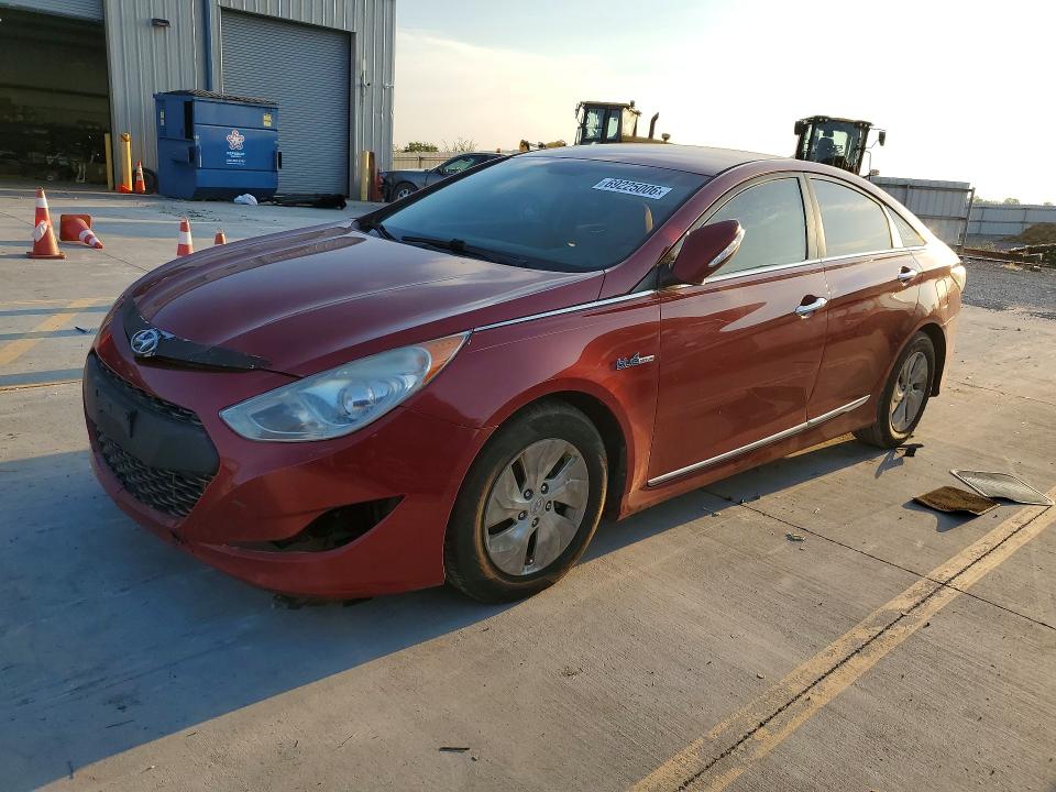 Продаж на аукціоні авто 2015 Hyundai Sonata Hybrid, vin: KMHEC4A49FA130881, номер лоту: 69225006