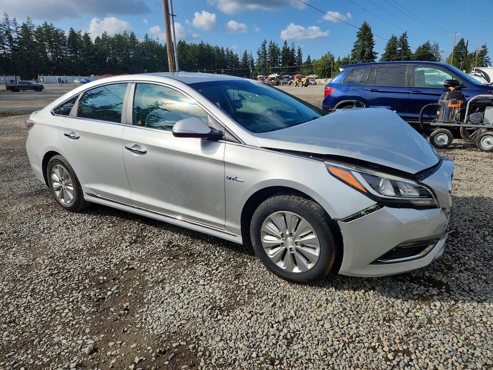 Продаж на аукціоні авто 2016 Hyundai Sonata Hybrid, vin: KMHE24L18GA025658, номер лоту: 67931276