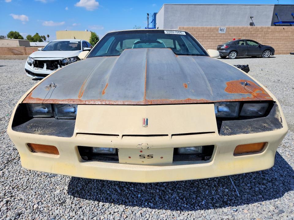 Продаж на аукціоні авто 1985 Chevrolet Camaro, vin: 1G1FP87H5FL412253, номер лоту: 69801006