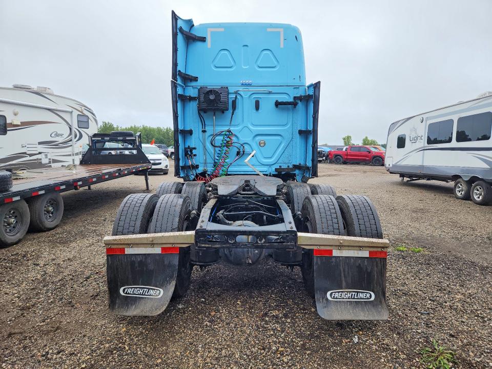 Продажа на аукционе авто 2023 Freightliner Cascadia 126, vin: 3AKJHHDR4PSUM6033, номер лота: 69519316
