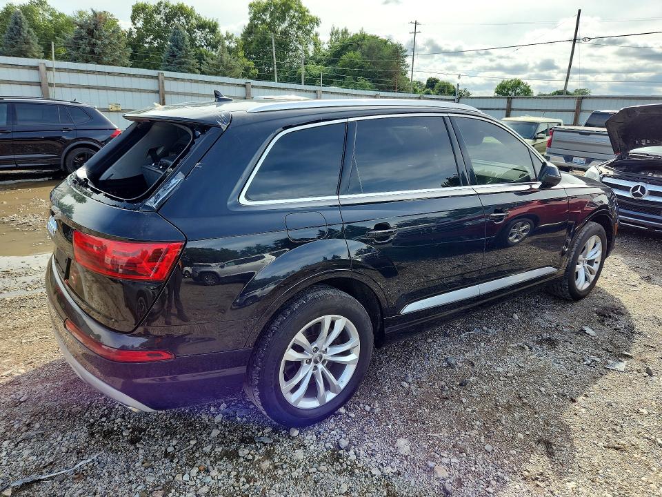Продажа на аукционе авто 2019 Audi Q7, vin: WA1LAAF78KD002833, номер лота: 67973266