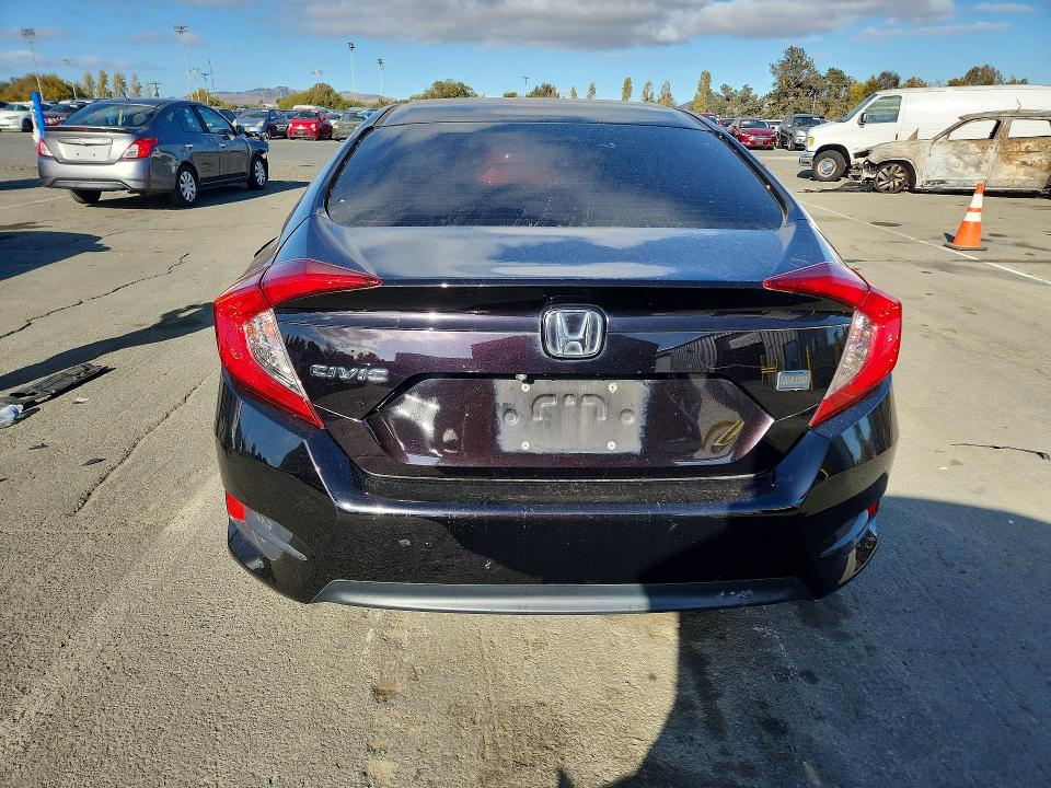 Продажа на аукционе авто 2017 Honda Civic, vin: 2HGFC2F51HH551594, номер лота: 69350776