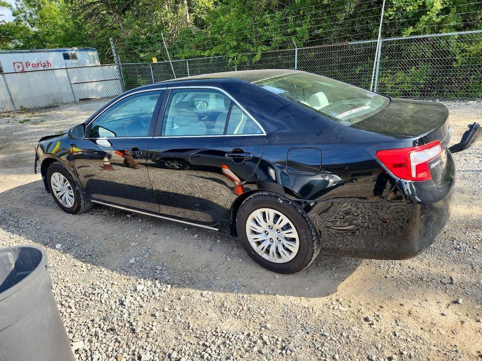 68154636 :رقم المزاد ، 4T4BF1FK1ER369361 vin ، 2014 Toyota Camry مزاد بيع
