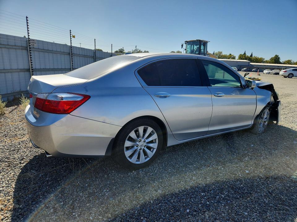 Aukcja sprzedaży 2015 Honda Accord, vin: 1HGCR3F89FA028451, numer aukcji: 69205886