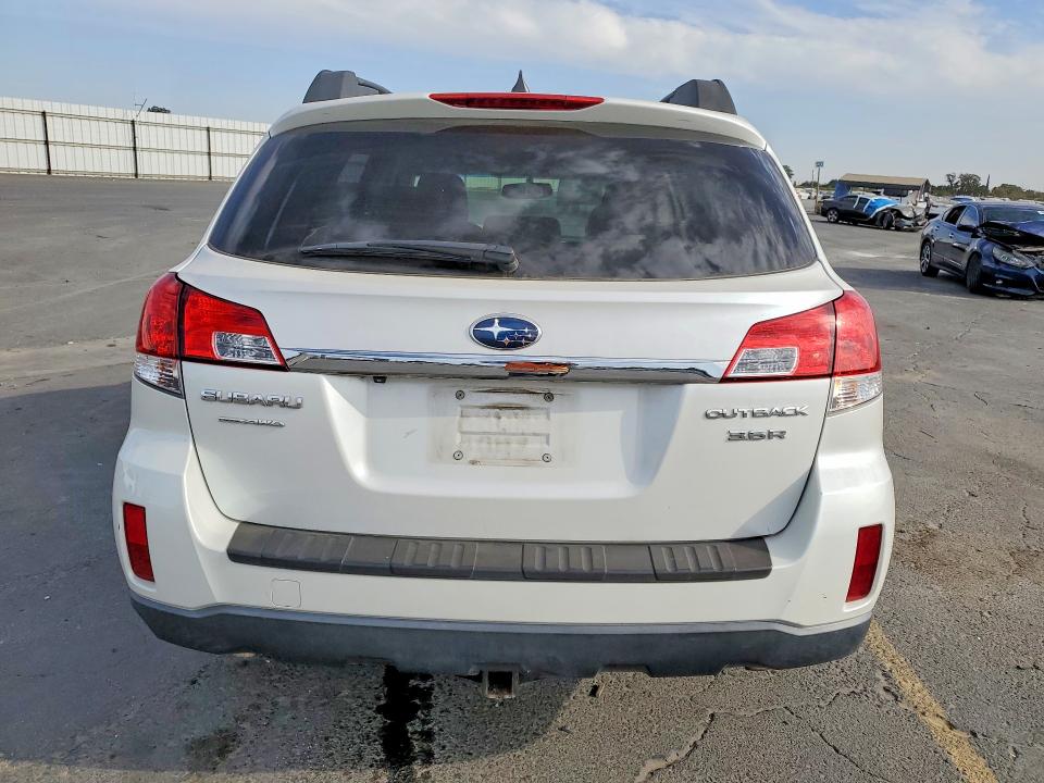 Продажа на аукционе авто 2011 Subaru Outback, vin: 4S4BRDKC4B2421400, номер лота: 69387336