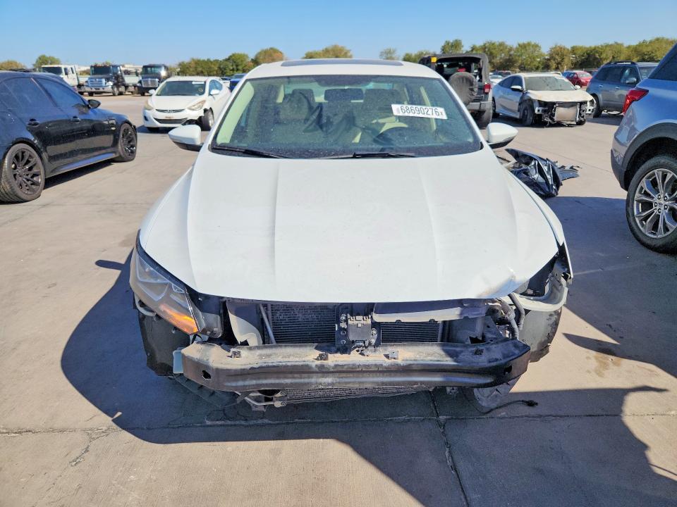 Auction sale of the 2019 Volkswagen Passat, vin: 1VWLA7A32KC009809, lot number: 68690276