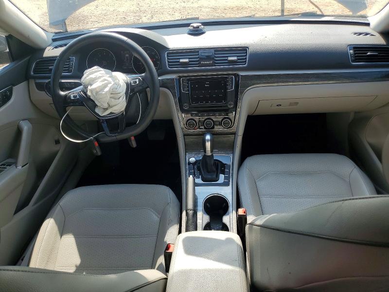 69104496 :رقم المزاد ، 1VWBA7A35JC032981 vin ، 2018 Volkswagen Passat مزاد بيع
