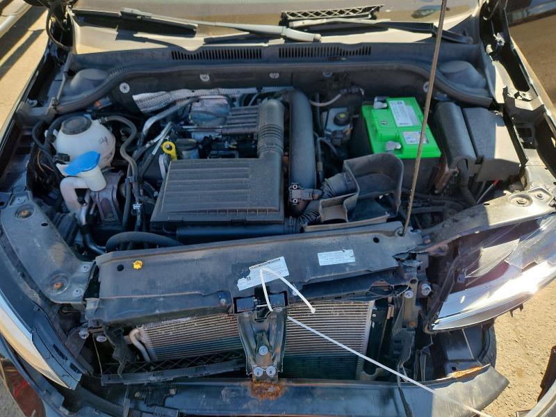 67702616 :رقم المزاد ، 3VWDB7AJ1JM261905 vin ، 2018 Volkswagen Jetta مزاد بيع