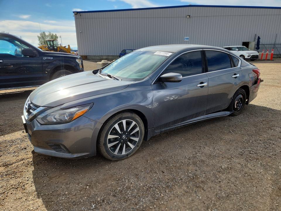 2018 Nissan Altima მანქანა იყიდება აუქციონზე, vin: 1N4AL3AP5JC220961, აუქციონის ნომერი: 68677366