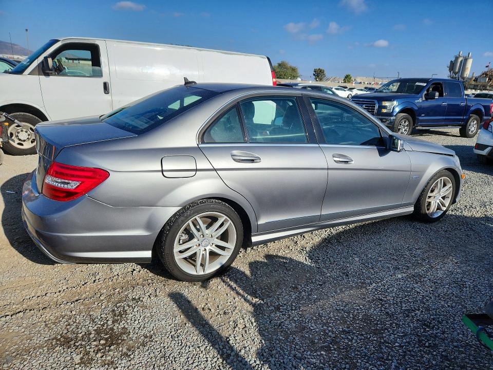 69229176 :رقم المزاد ، WDDGF4HB6CR214118 vin ، 2012 Mercedes-benz C مزاد بيع