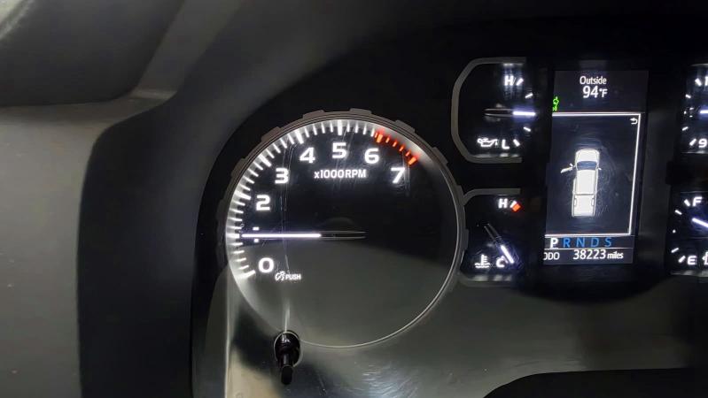 Продажа на аукционе авто 2021 Toyota Tundra, vin: 5TFEY5F18MX279495, номер лота: 71110146