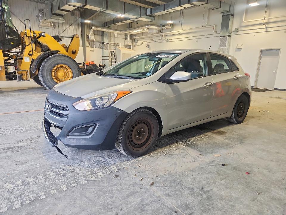 2016 Hyundai Elantra Gt მანქანა იყიდება აუქციონზე, vin: KMHD25LH8GU333703, აუქციონის ნომერი: 69687326
