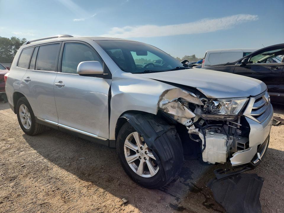 67407096 :رقم المزاد ، 5TDBK3EHXBS048804 vin ، 2011 Toyota Highlander مزاد بيع