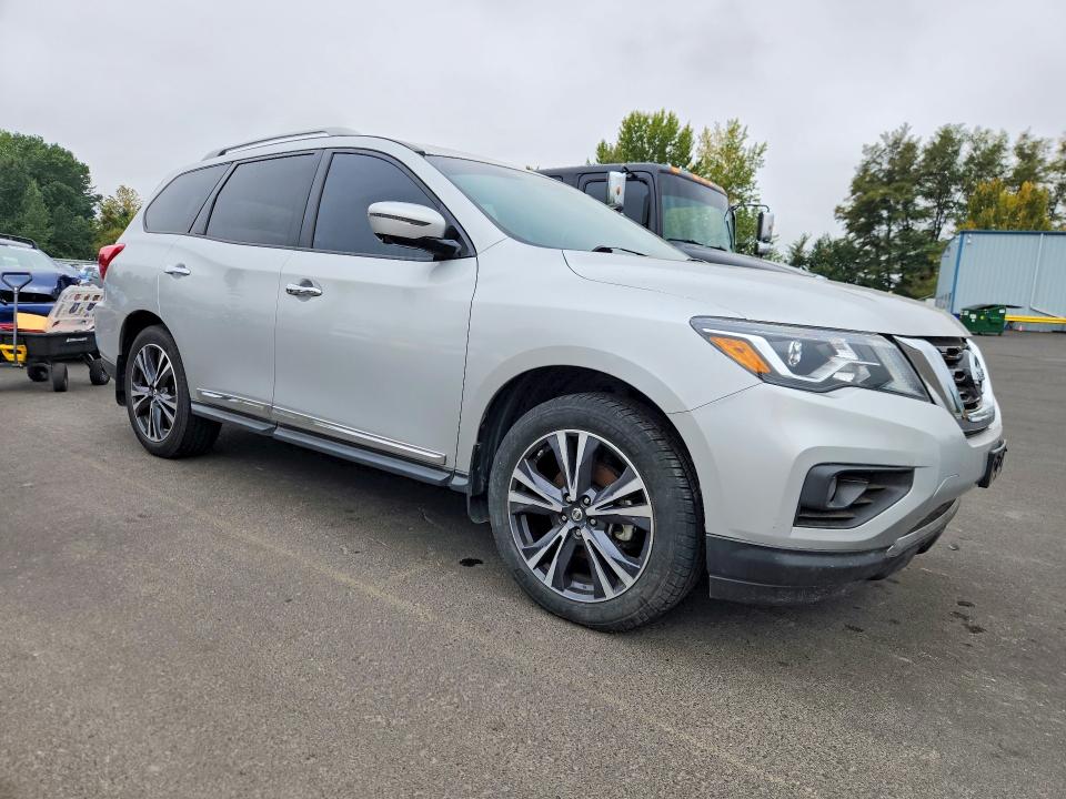 Продаж на аукціоні авто 2017 Nissan Pathfinder, vin: 5N1DR2MM1HC611788, номер лоту: 69935206