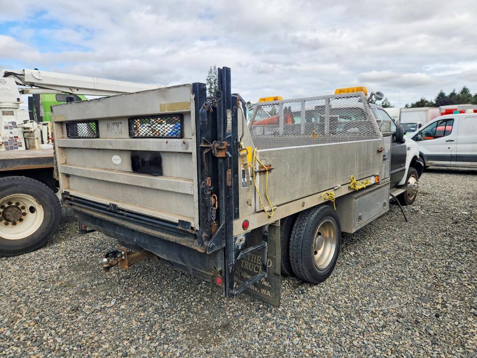 65503906 :رقم المزاد ، 1FDXF46F8YEE09762 vin ، 2000 Ford F450 مزاد بيع