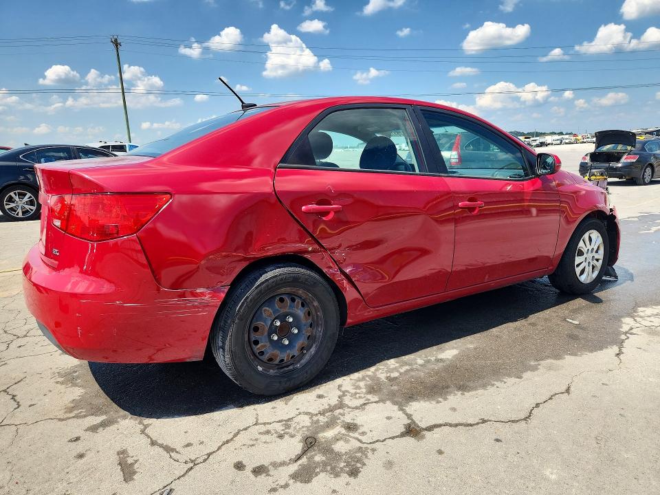 67517946 :رقم المزاد ، KNAFU4A22D5735932 vin ، 2013 Kia Forte مزاد بيع
