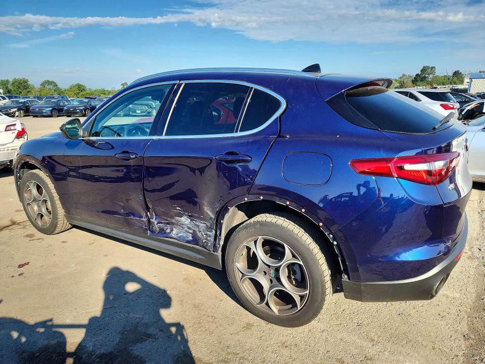 67332826 :رقم المزاد ، ZASFAKBN9J7B84432 vin ، 2018 Alfa Romeo Stelvio مزاد بيع