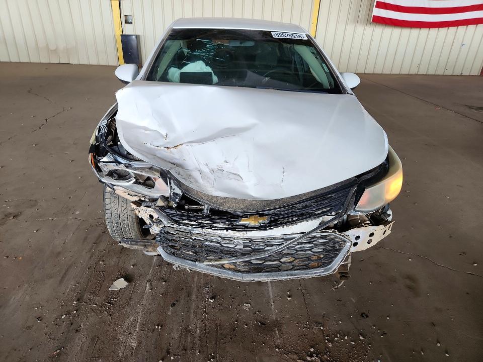 69625016 :رقم المزاد ، 1G1BC5SM2H7270193 vin ، 2017 Chevrolet Cruze مزاد بيع