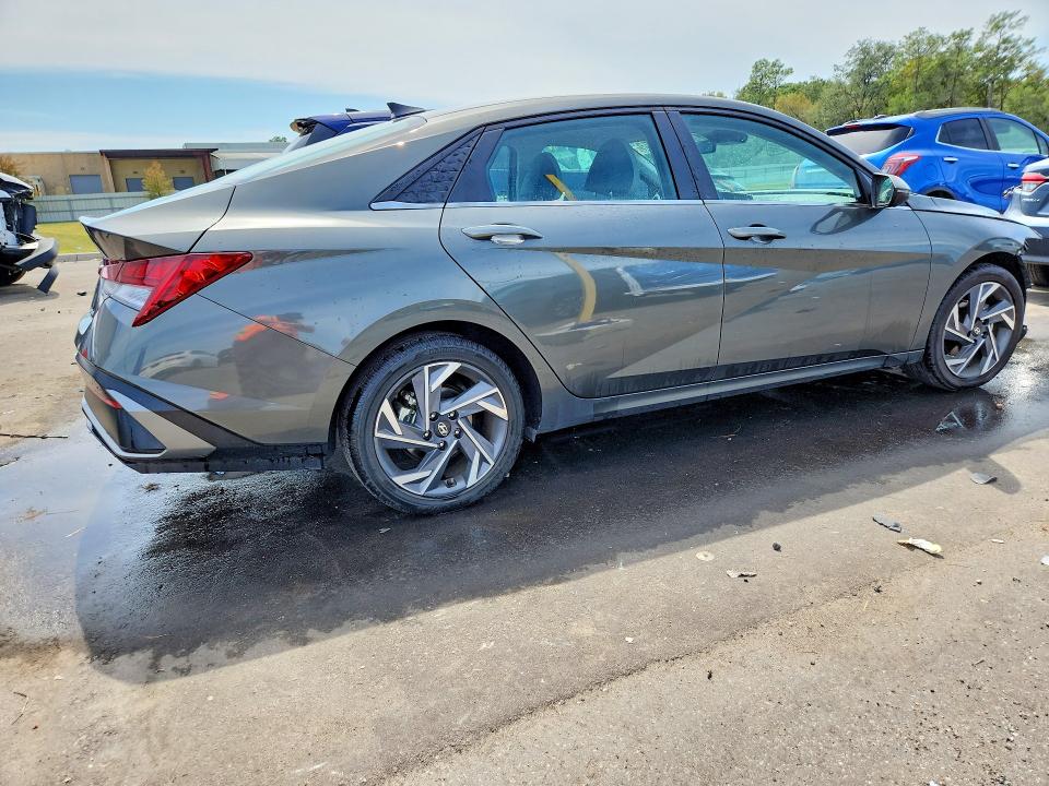 2025 Hyundai Elantra მანქანა იყიდება აუქციონზე, vin: KMHLP4DG0SU903635, აუქციონის ნომერი: 70784206