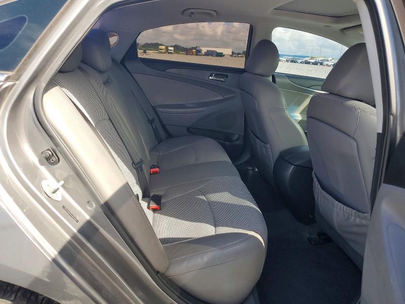 70086196 :رقم المزاد ، 5NPEC4AC6DH631485 vin ، 2013 Hyundai Sonata مزاد بيع