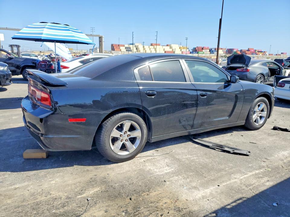 70882526 :رقم المزاد ، 2C3CDXBG0CH163563 vin ، 2012 Dodge Charger مزاد بيع