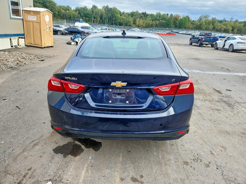 Продажа на аукционе авто 2018 Chevrolet Malibu, vin: 1G1ZD5ST8JF249735, номер лота: 68650696