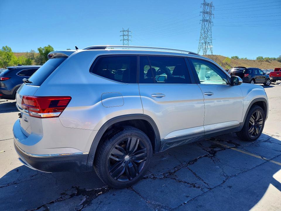 Продаж на аукціоні авто 2018 Volkswagen Atlas, vin: 1V2MR2CA0JC525601, номер лоту: 70137906