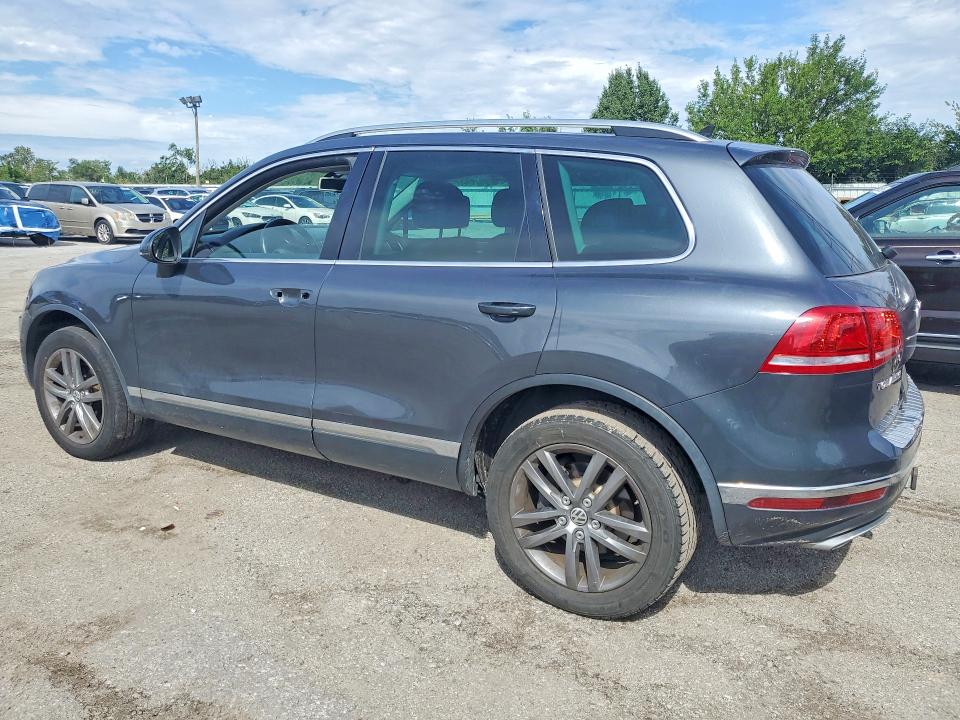 Aukcja sprzedaży 2015 Volkswagen Touareg, vin: WVGEP9BPXFD002657, numer aukcji: 70000386
