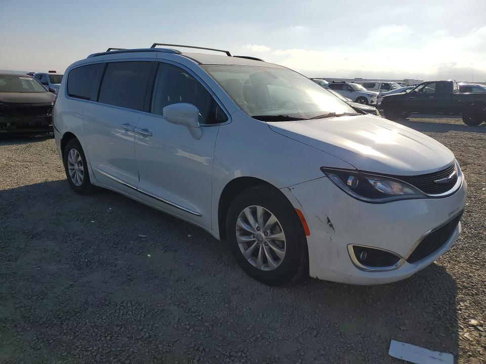2019 Chrysler Pacifica მანქანა იყიდება აუქციონზე, vin: 2C4RC1BG1KR560889, აუქციონის ნომერი: 69811406