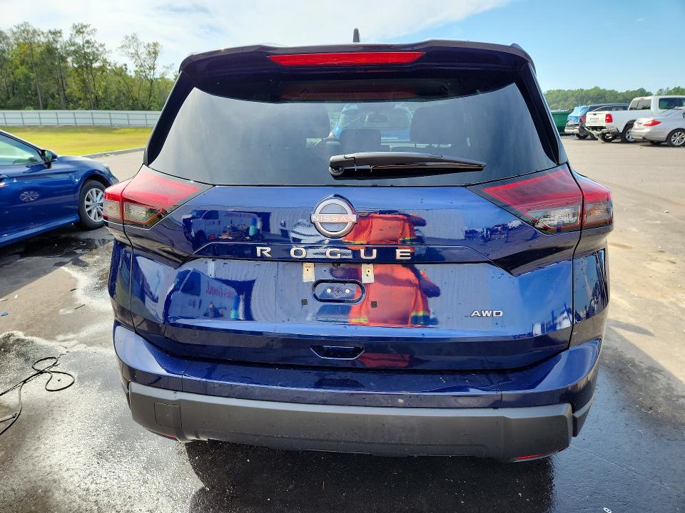 70898296 :رقم المزاد ، 5N1BT3BB3TC757506 vin ، 2026 Nissan Rogue مزاد بيع