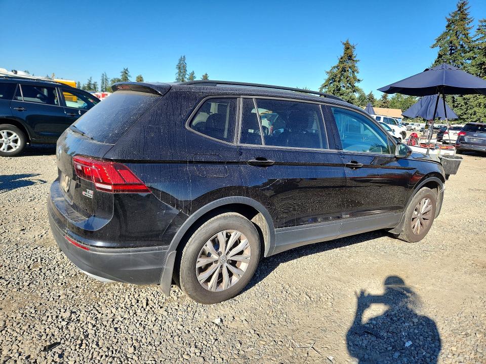 Продаж на аукціоні авто 2018 Volkswagen Tiguan, vin: 3VV0B7AX9JM094121, номер лоту: 68009036