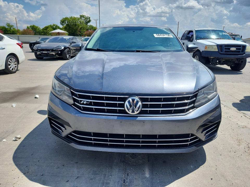 Продаж на аукціоні авто 2018 Volkswagen Passat, vin: 1VWAA7A33JC026186, номер лоту: 68434156