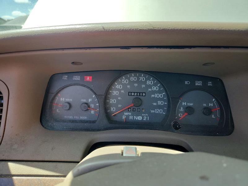Продаж на аукціоні авто 2005 Mercury Grand Marquis, vin: 2MEFM74W05X618593, номер лоту: 66981706