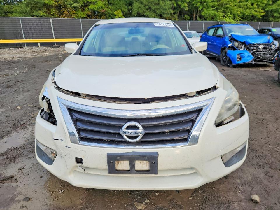 2013 Nissan Altima მანქანა იყიდება აუქციონზე, vin: 1N4AL3AP2DC163414, აუქციონის ნომერი: 70124416